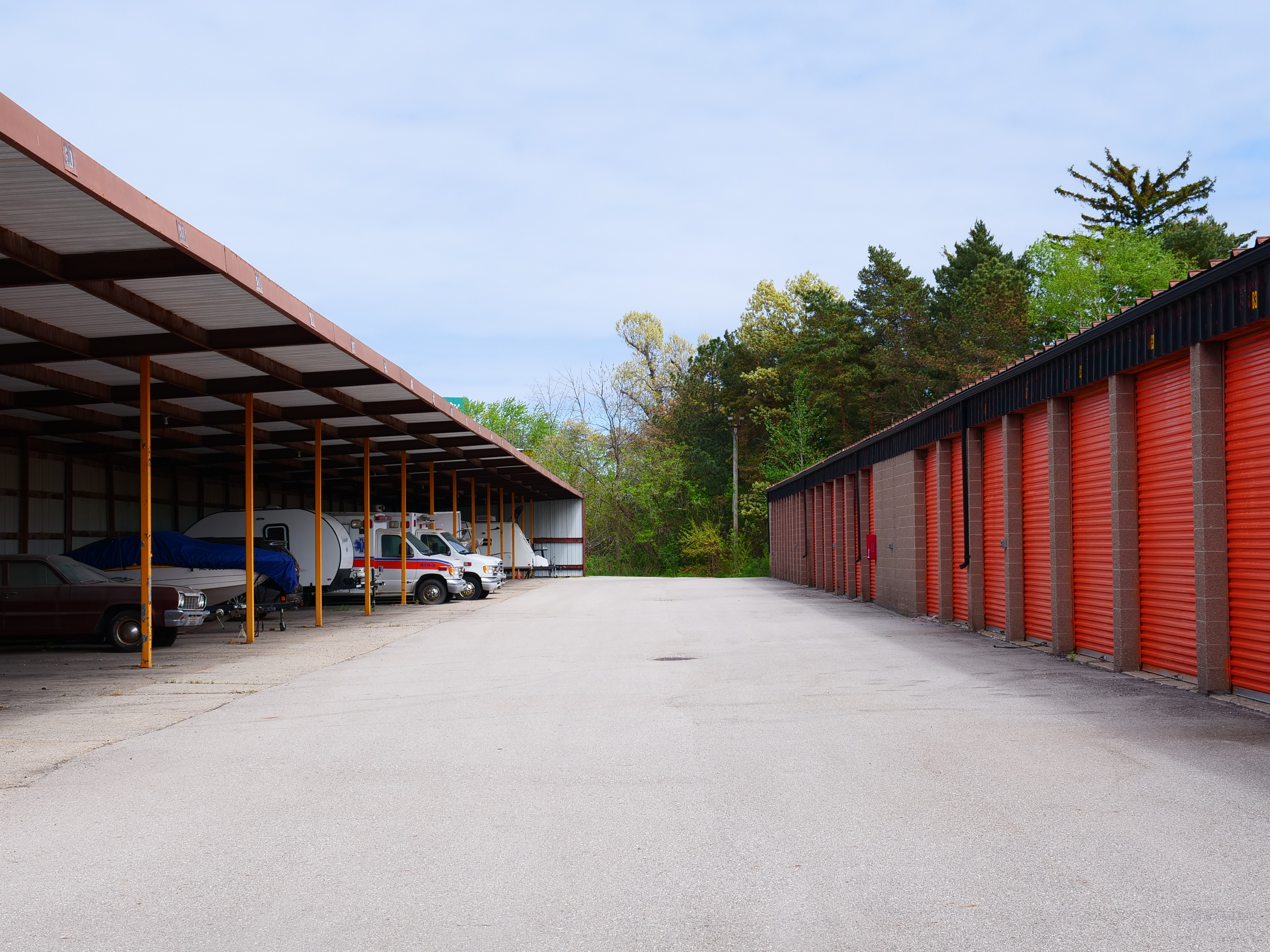 port huron michigan 48060 vehicle storage outdoor parking covered car boat rv camper van truck automobile motorcycle rental